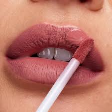 Huda Beauty Liquid Matte Transfer Proof Lipstick - Perfectionist
