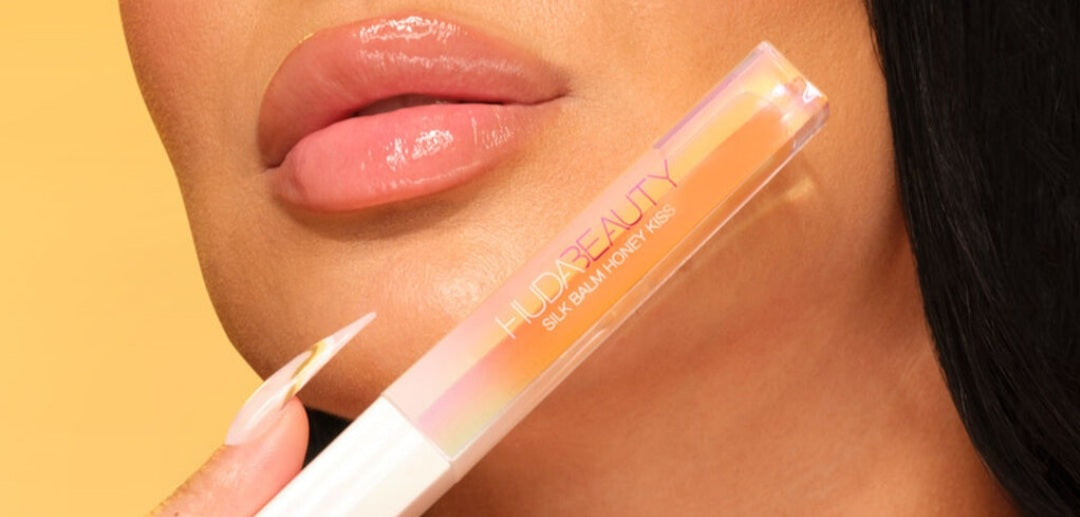 HUDA Silk Balm Honey Kiss Plumping Lip Balm