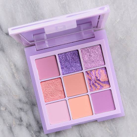 HUDA BEAUTY Pastel Obsessions Eyeshadow Palette