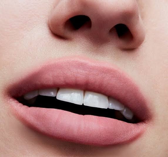 MAC POWDER KISS BULLET LIPSTICK REVERENCE