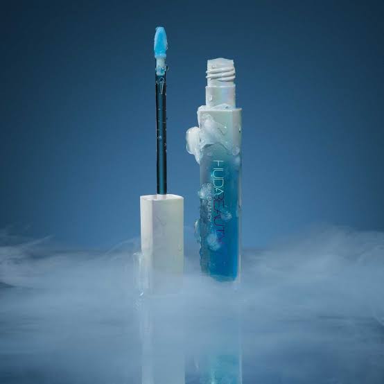 Huda beauty Silk Balm Icy Cryo-Plumping Lip Balm